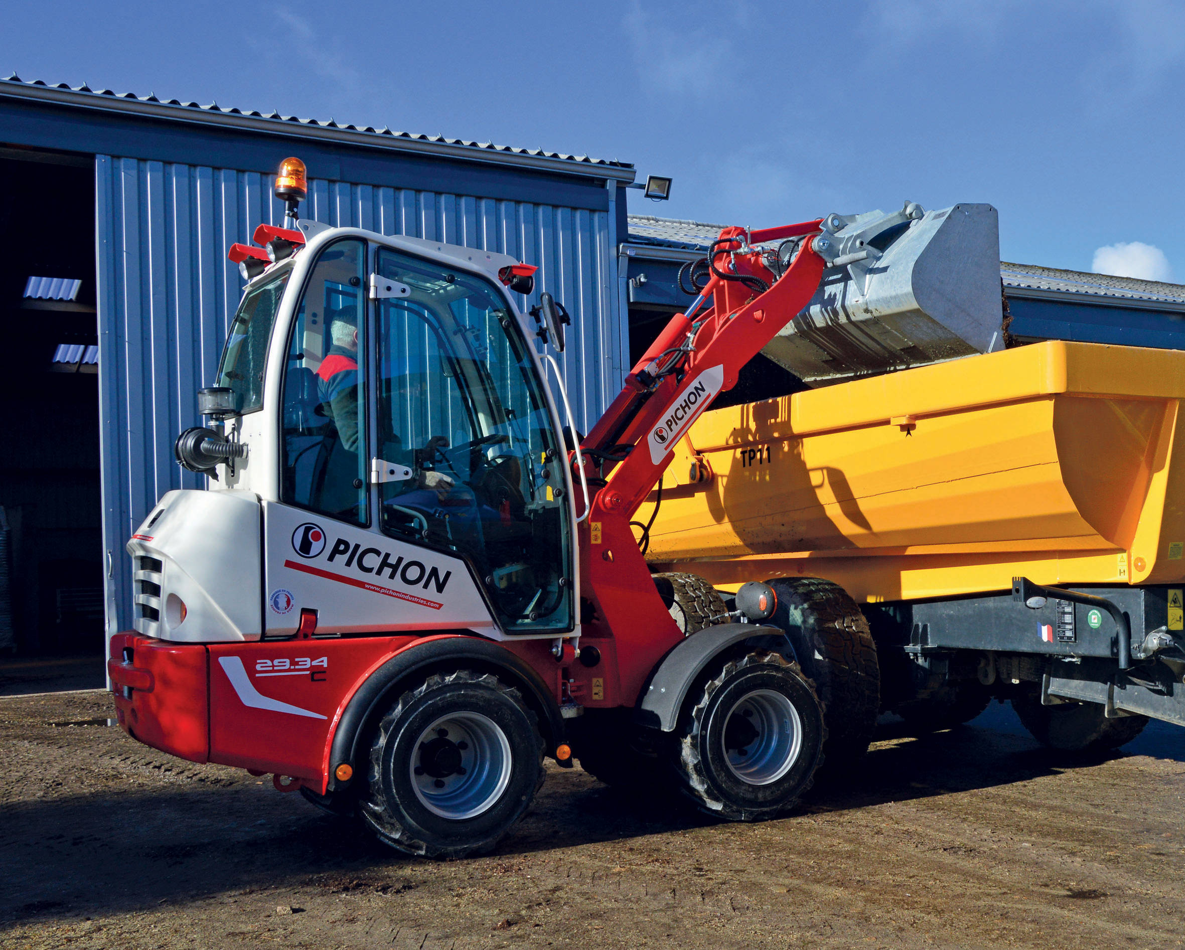 Mecalac Group takes over Pichon brand production of compact wheel loaders